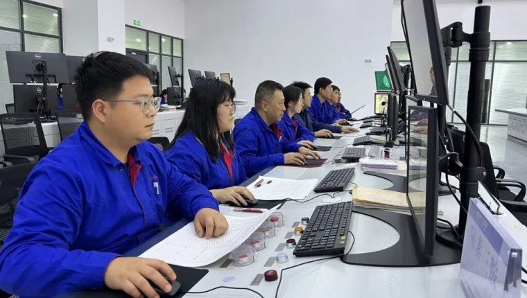 安全出产 | 尿素三胺车间：精研工艺解难题 聚焦安全稳运行